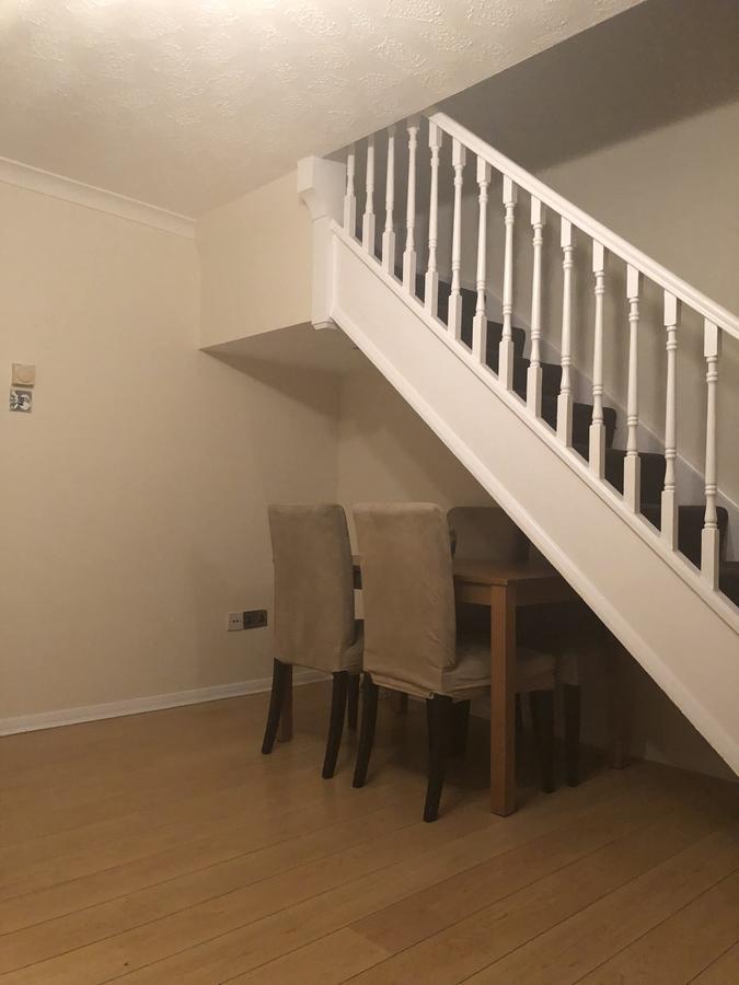 Waltham Abbey Private Property Εξωτερικό φωτογραφία